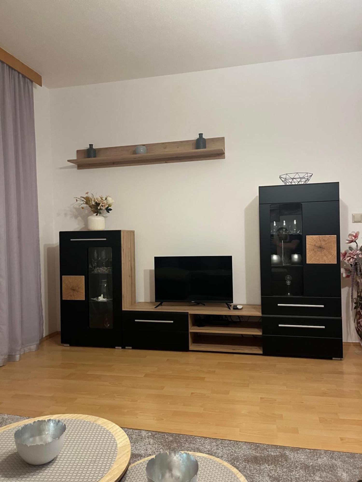 Apartment In Einer Ruhigen Umgebung In Graz Esterno foto